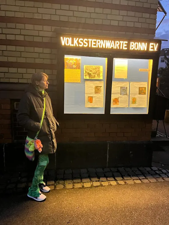 Privates Foto vor der Volkssternwarte Bonn ohne genaues Datum